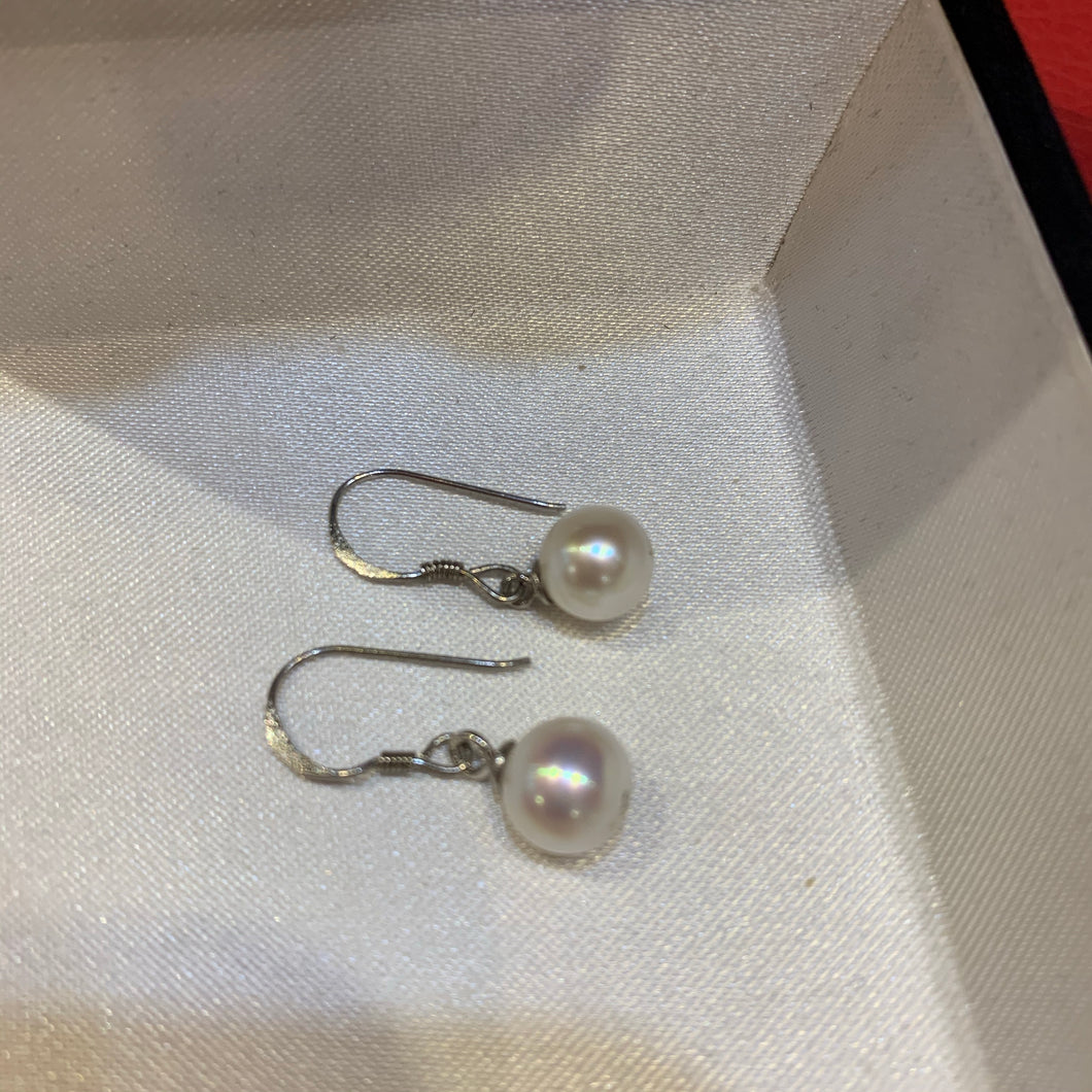 Boucle d’oreille en perles de culture d’eau douce(Bo031)